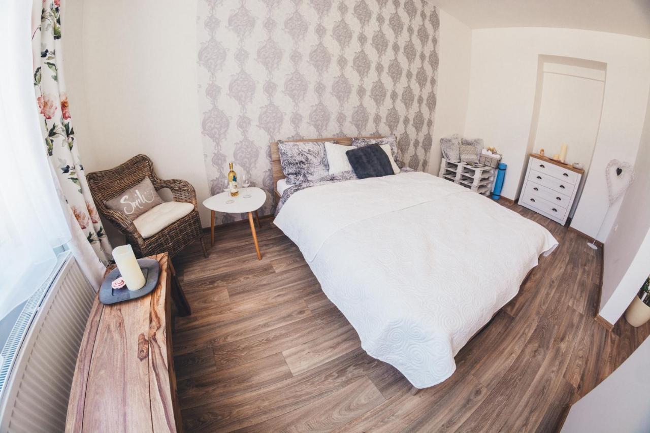 Stylovy Apartman V Centru Nachoda エクステリア 写真