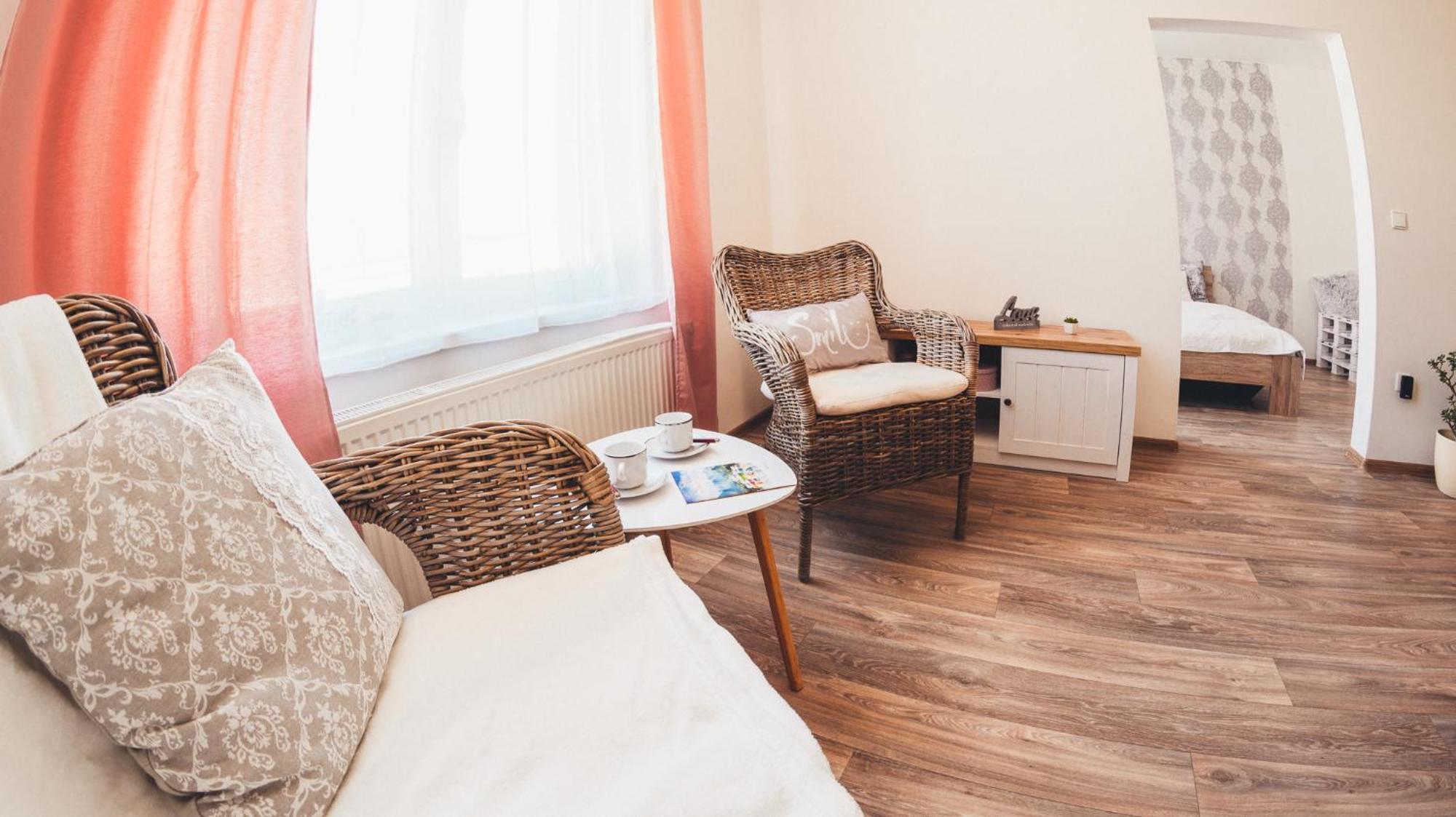 Stylovy Apartman V Centru Nachoda エクステリア 写真